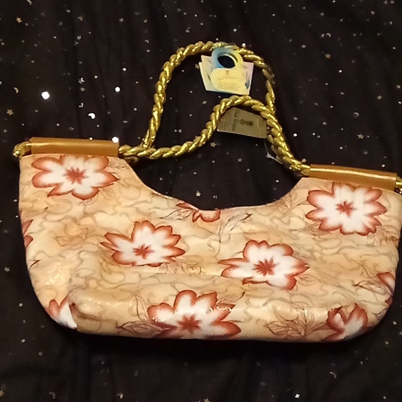 Purse - Picture 3 of 4